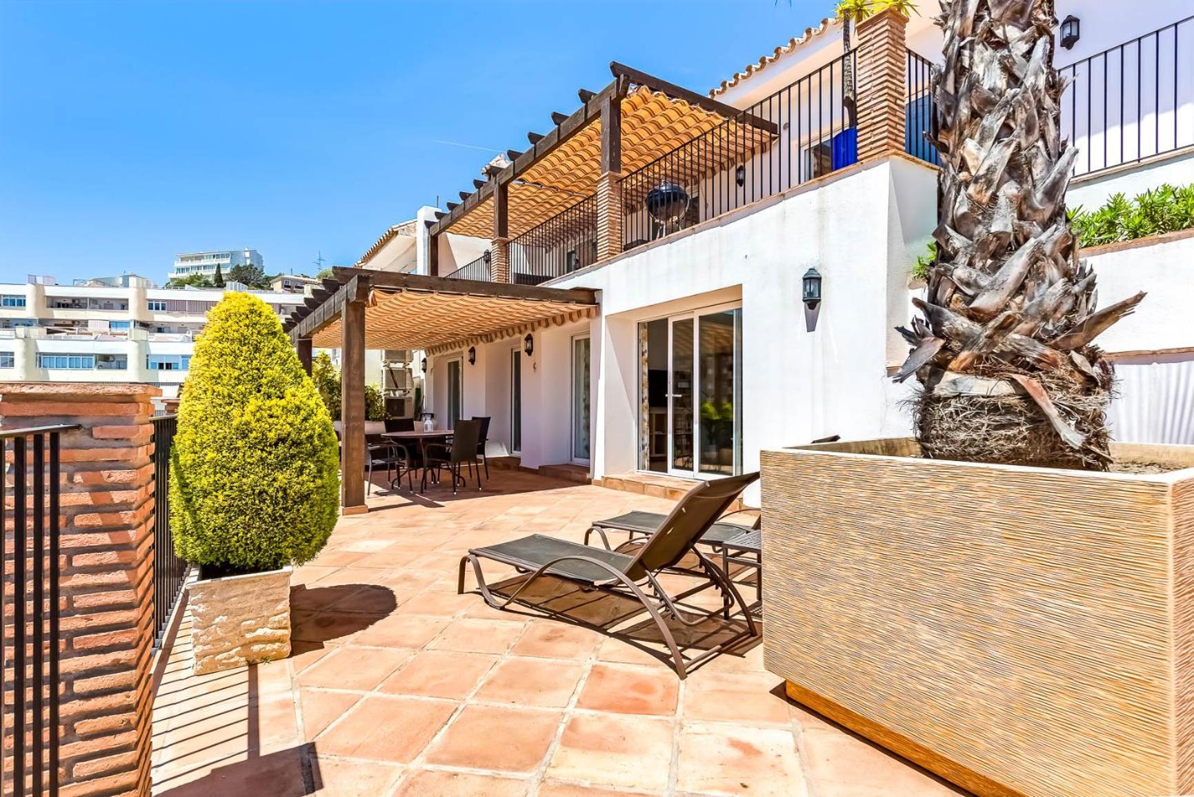 Villa Chispita & Sevilla Torreblanca Fuengirola Exterior photo